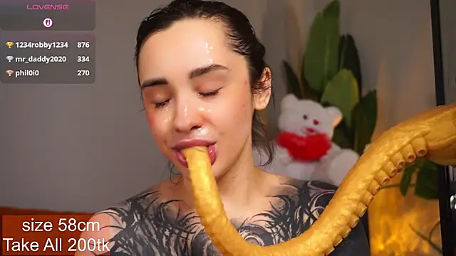 EvaCanton's cam snapshot