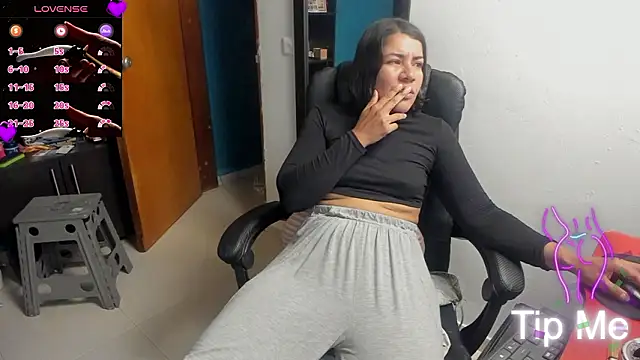 peanut_tangerine's cam snapshot