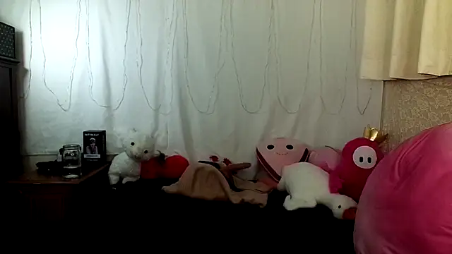 GamerGirlRoxyAndLee's cam snapshot