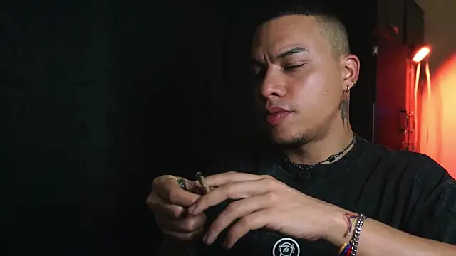 AlphaMasterXxx live sex cam