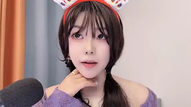 smalldaisy live sex cam