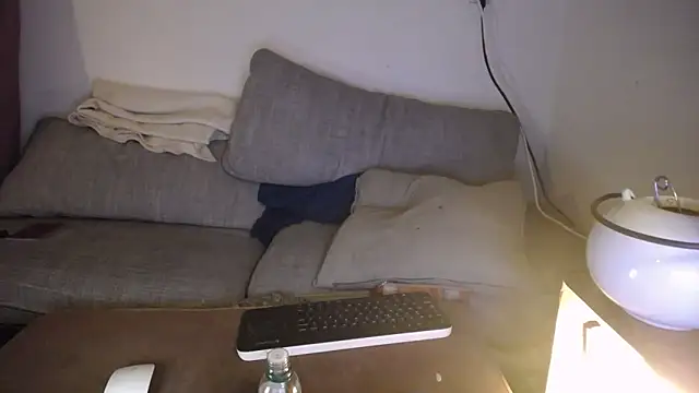 P4RtYBOII92 live sex cam