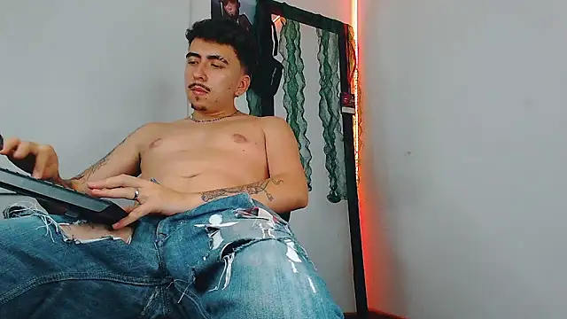 liamty_luxor's cam snapshot