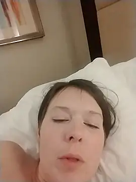 CUMFOREVERY1nTitTiES2's cam snapshot