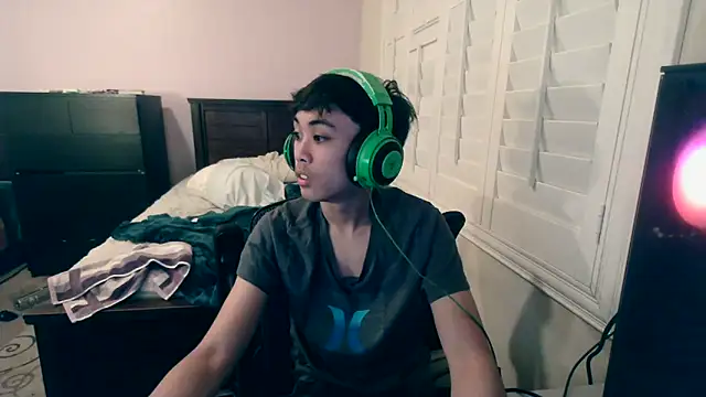 youngasianboy2007 live sex cam