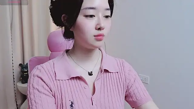 Miu-999 live sex cam