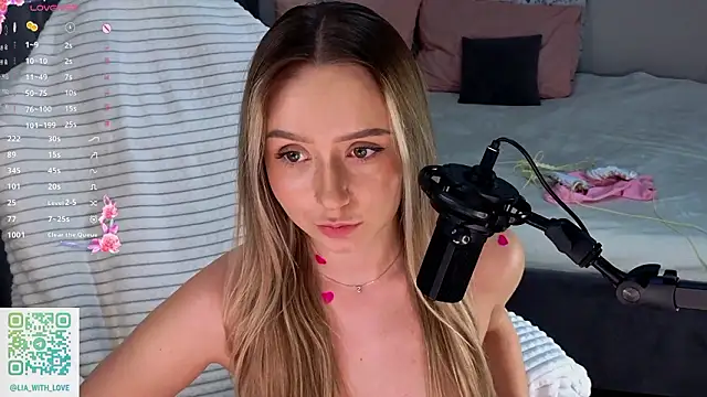 HollisBeckett live sex cam