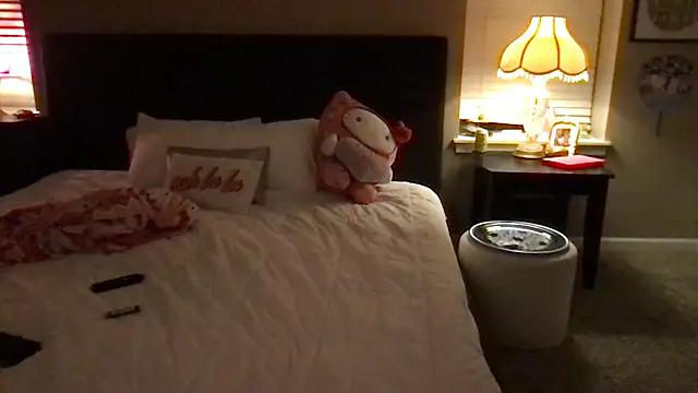 misspollypeach's cam snapshot