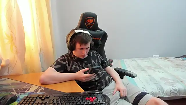 iliaskrislove live sex cam