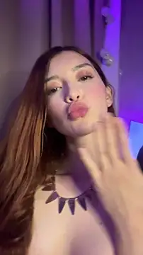 HoneyWeebsss live sex cam