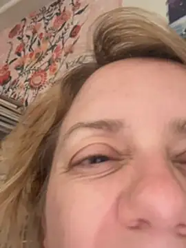 MalibuMilfy live sex cam