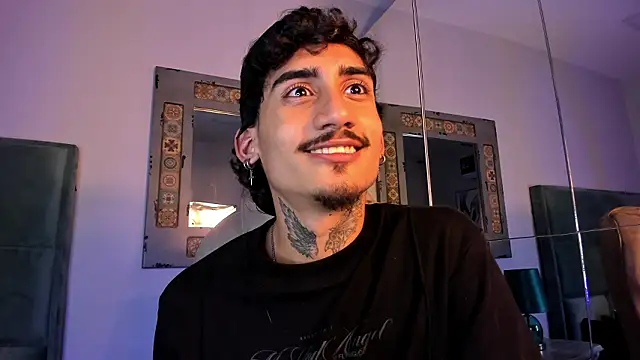 Mr_Strike live sex cam