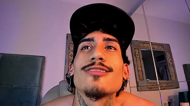 Mr_Strike live sex cam