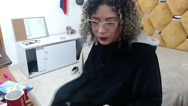 CATTALINAHOT's cam snapshot