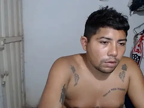 master_juju1921's cam snapshot