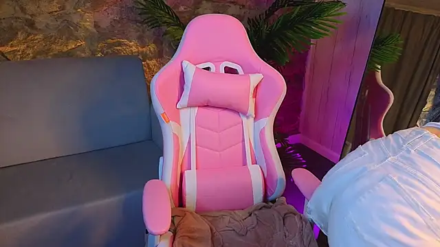 Iron_Adele's cam snapshot