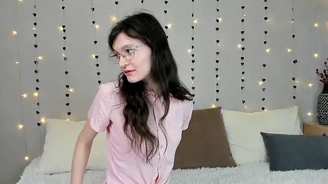 ThoraMarola's cam snapshot