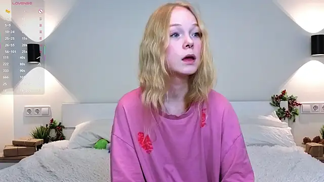 GhisllaineWestler's cam snapshot