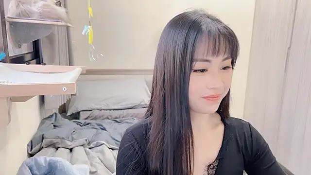 BabyOneDaily's cam snapshot