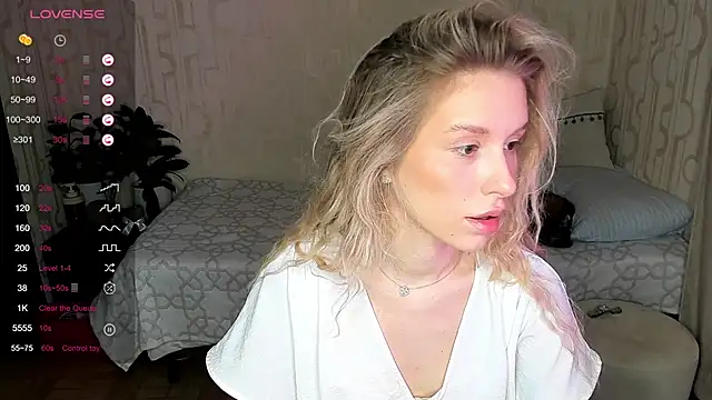 Elysia_kiss's cam snapshot