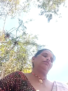 Manvi_hote's cam snapshot