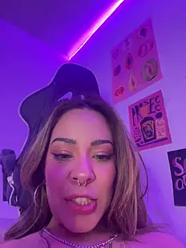 LilEuphoria's cam snapshot