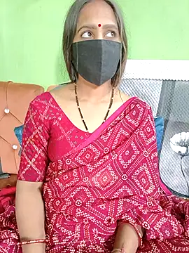 SareeQween143's cam snapshot