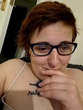 Tiara_XOX's cam snapshot