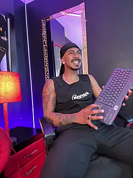 Latinmoster_boss live sex cam