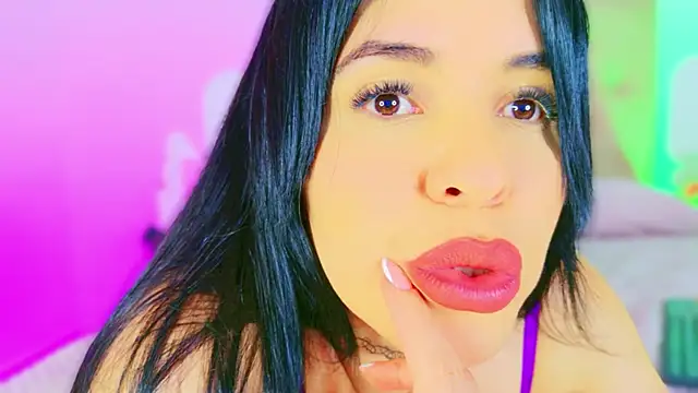 CharlootteEvans's cam snapshot