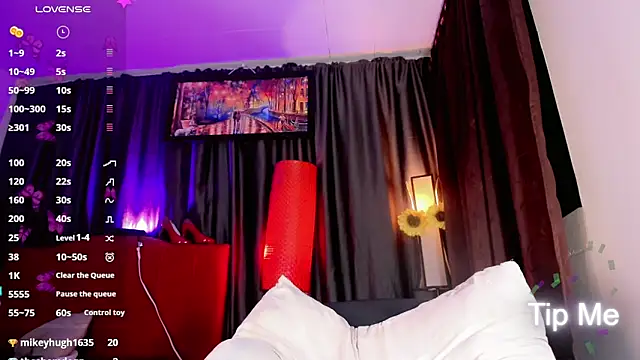 Gabyqueen70 live sex cam