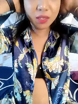 hornyzinia123's cam snapshot