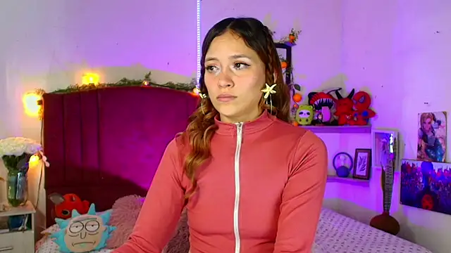 alisson_zafiro_'s cam snapshot