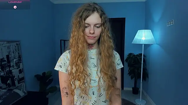 RayaNenlia's cam snapshot