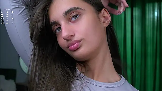 PiquingOgalala live sex cam