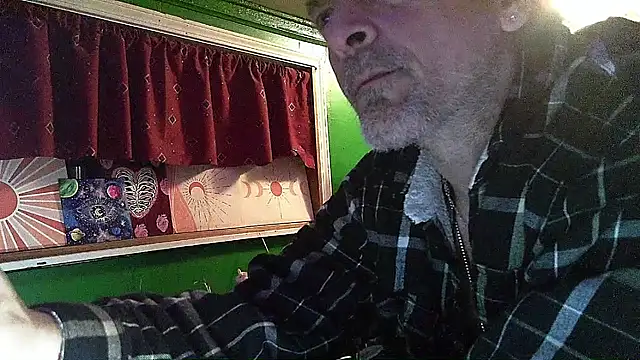 HippieDad333 live sex cam