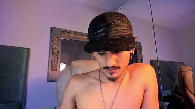 Mr_Strike live sex cam