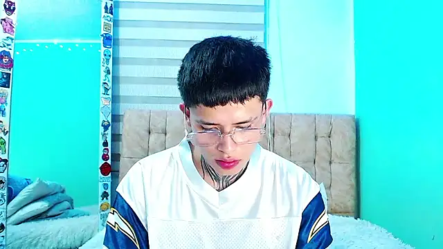 _justinmoon2 live sex cam