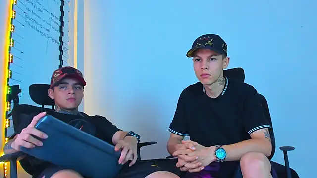 Thomas-Wil live sex cam