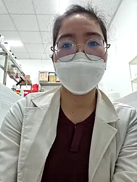 HinaLovely live sex cam