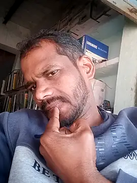 Daddyishere_19's cam snapshot