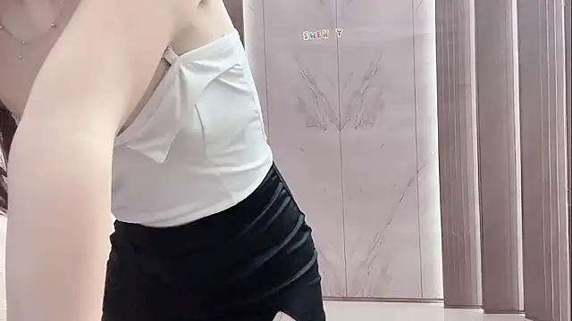 Shenlly live sex cam