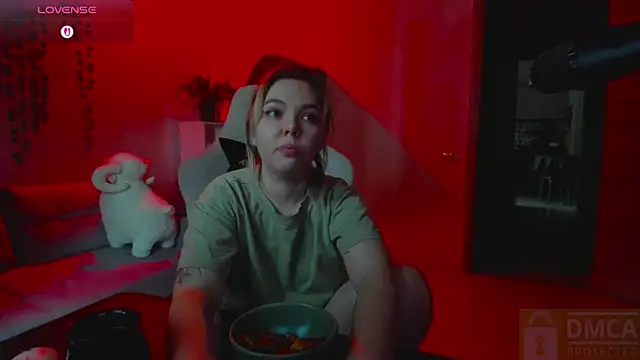 SpecterGirl's cam snapshot