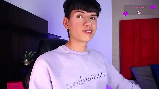 Ezra_Storm live sex cam