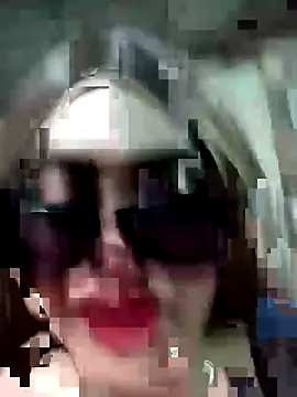 yovana13 live sex cam