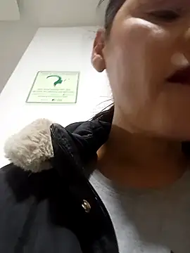 zoe_marcus's cam snapshot