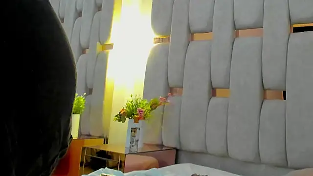 Luxstela's cam snapshot