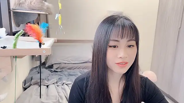 BabyOneDaily's cam snapshot