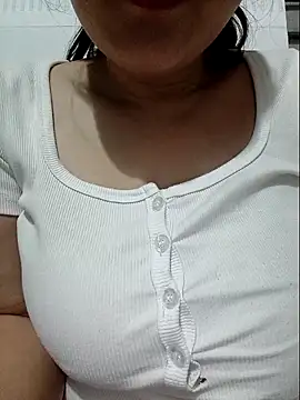 Shine_Mai's cam snapshot