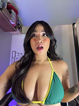 AsianMilfSheryl's cam snapshot